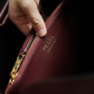 Prada Saffiano - Image 5