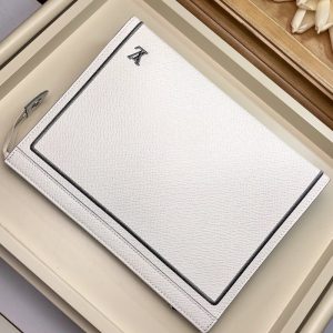 Louis Vuitton TOILETRY POUCH 26 - Image 9