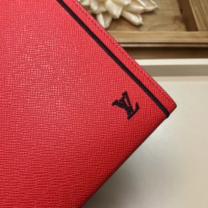 Louis Vuitton TOILETRY POUCH 26 - Image 6