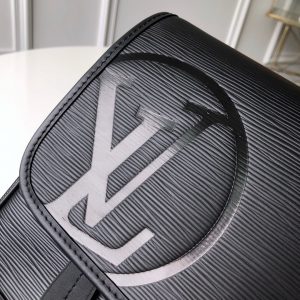LOUIS VUITTON MESSENGER - Image 6