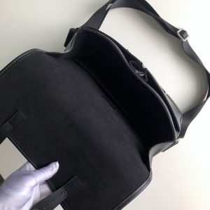 LOUIS VUITTON MESSENGER - Image 3