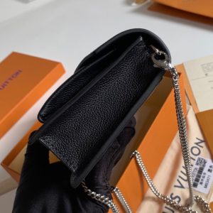 LOUIS VUITTON Mylockme BB - Image 8