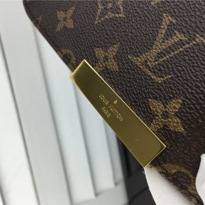 Louis Vuitton Favorite MM - Image 6