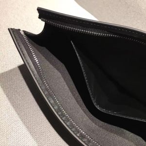 Louis Vuitton POCHETTE VOYAGE MM - Image 7