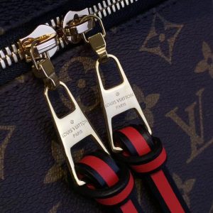 Louis Vuitton Tuileries Besace - Image 4