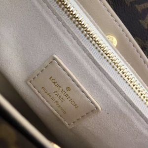 Louis Vuitton Double V - Image 7