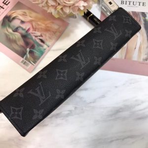 Louis Vuitton TOILETRY POUCH 26 - Image 5
