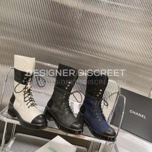 CHANEL LACE-UPS BLUE G37956 - Image 9