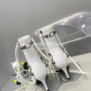 BALENCIAGA WOMEN'S CAGOLE 90MM BOOTIE WHITE 694379WA - Image 8