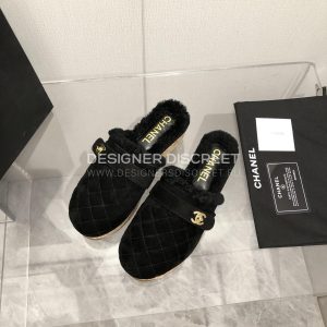 CHANEL MULES BLACK G38271 - Image 4